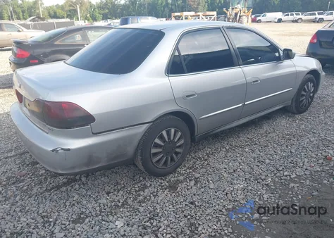 2002 Honda Accord 3.0 Lx z USA, uszkodzony, nr VIN 1HGCG16412A048260